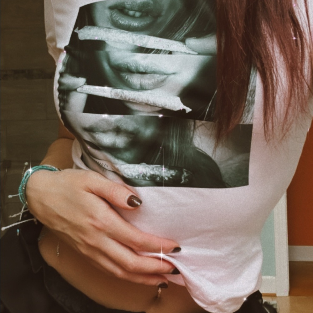 Graphic Tee with Artistic Lips Design
